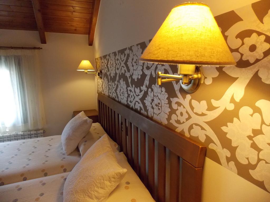 Hostal El Recanto Vega de Valcarce Quarto foto